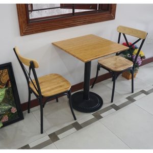 Chân sắt hộp bàn vuông